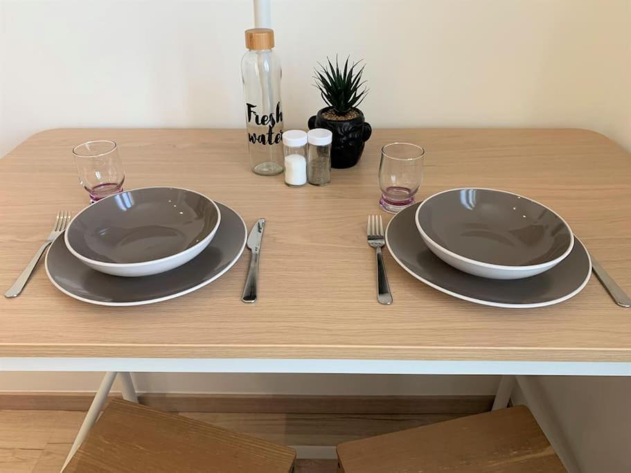 Studio en résidence privée à Villeurbanne Exterior foto